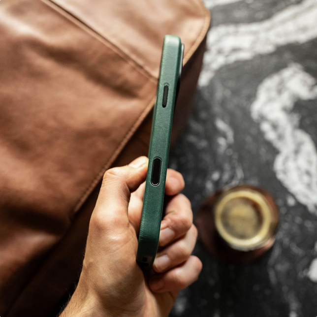 Andar The Aspen Leather Phone Case (Hunter Green) for iPhone 17 Pro Max / iPhone 17 Pro